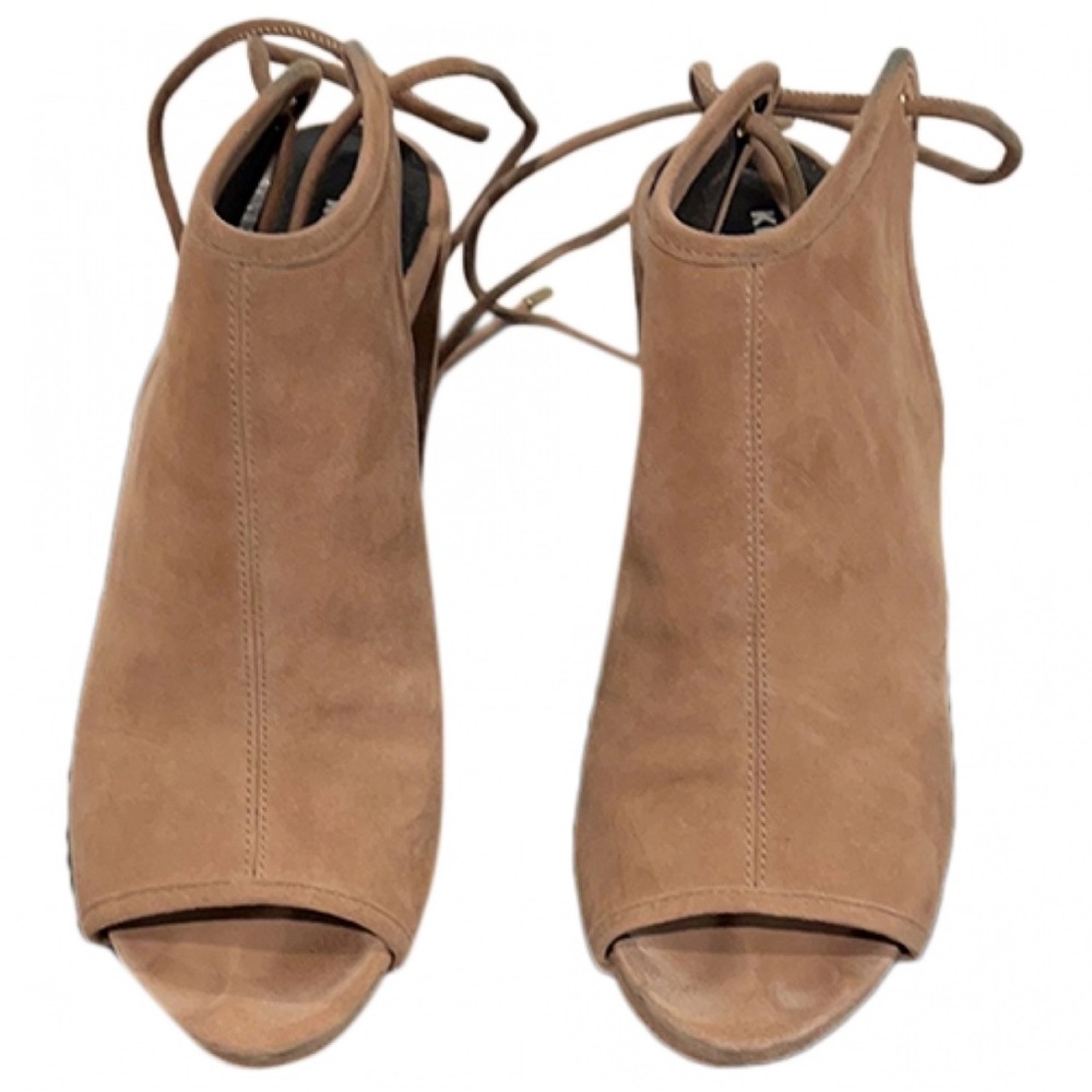 Kenneth Cole Elegant Tan Peep-Toe Women's Shoes